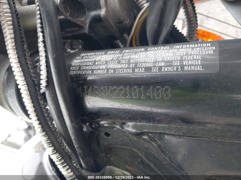 2002 SUZUKI GZ250 VTTNJ48AX22101400