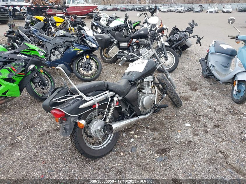 2002 SUZUKI GZ250 VTTNJ48AX22101400