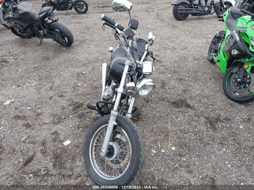 2002 SUZUKI GZ250 VTTNJ48AX22101400