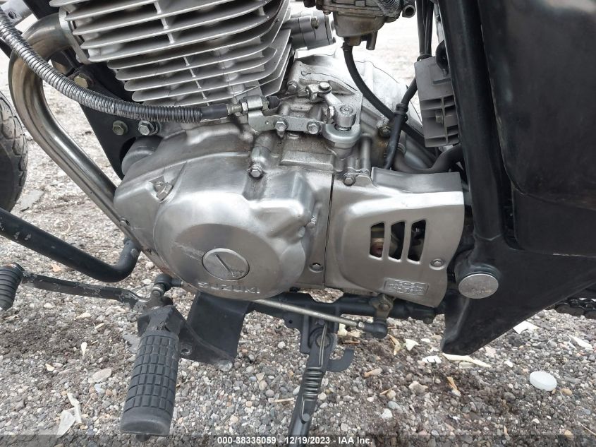 2002 SUZUKI GZ250 VTTNJ48AX22101400