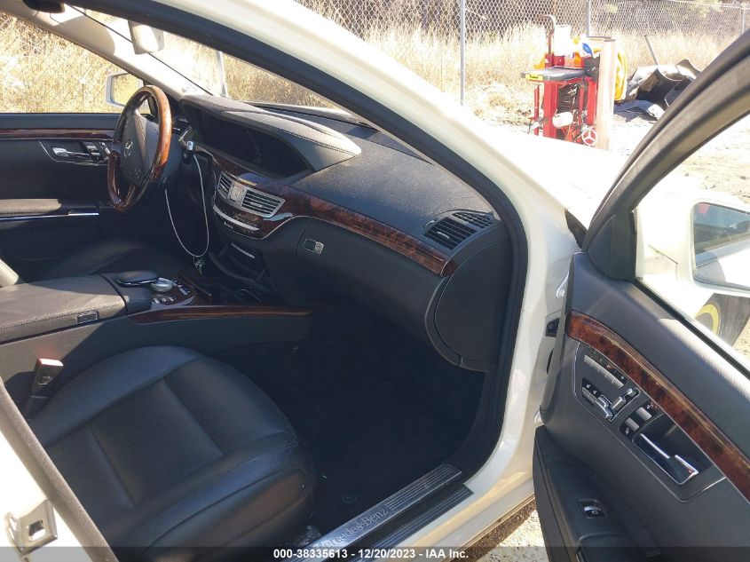 2013 MERCEDES-BENZ S 550 4MATIC - WDDNG9EB5DA536741