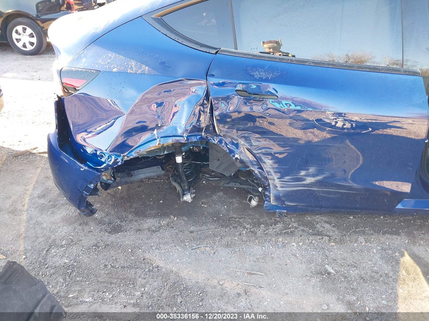 VIN 5YJYGDEE3MF293975 2021 TESLA MODEL Y