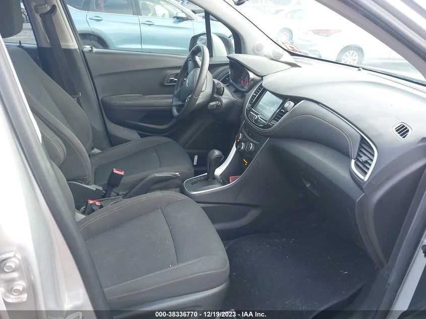 VIN KL7CJKSB2HB212559 2017 CHEVROLET TRAX LS