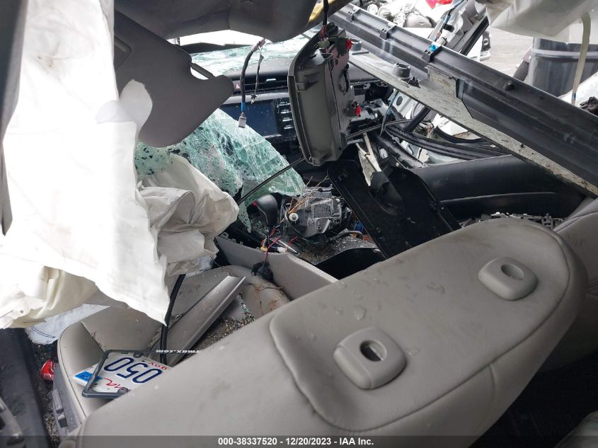 2019 TOYOTA CAMRY SE - 4T1B11HK1KU787095