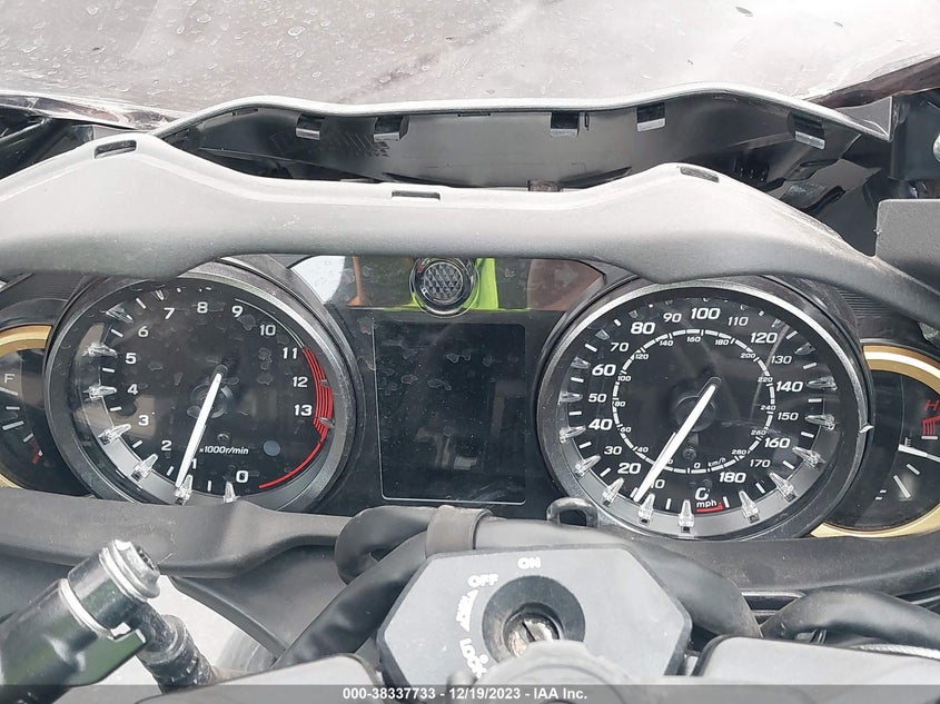 VIN JS1EJ11B5N7100001 2022 SUZUKI GSX1300 RR