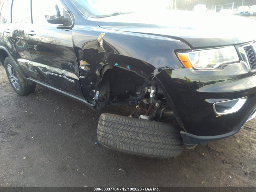 VIN 1C4RJFBG9JC361535 2018 JEEP GRAND CHEROKEE LIMITED 4X4