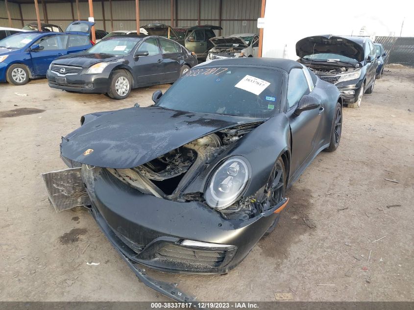 2017 PORSCHE 911 TARGA 4S WP0BB2A95HS136149
