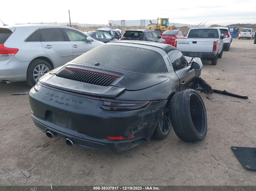 2017 PORSCHE 911 TARGA 4S WP0BB2A95HS136149