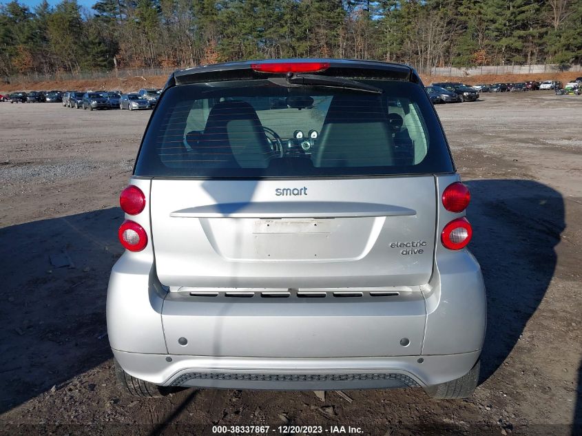 2013 SMART FORTWO ELECTRIC DRIVE PASSION - WMEEJ9AA1DK717534