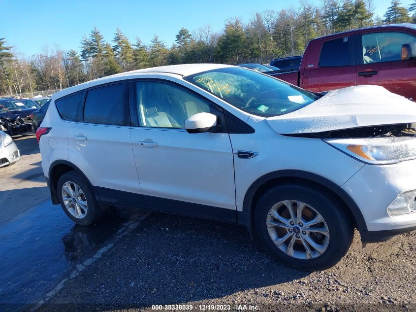 2019 FORD ESCAPE SE - 1FMCU9GD8KUB15158