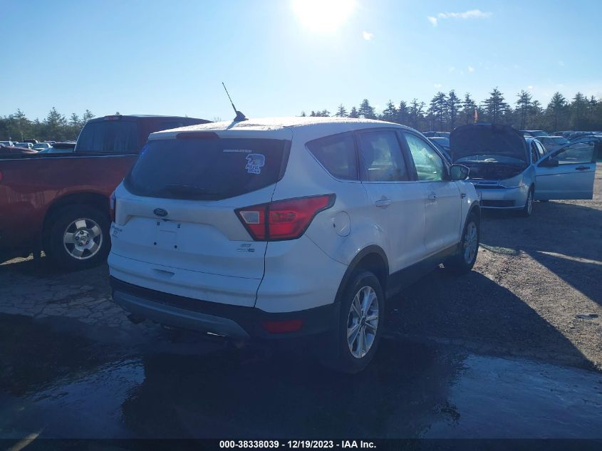 2019 FORD ESCAPE SE - 1FMCU9GD8KUB15158