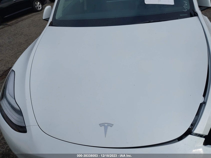 2022 TESLA MODEL Y U   U(VIN: 7SAYGDEE2NF459441