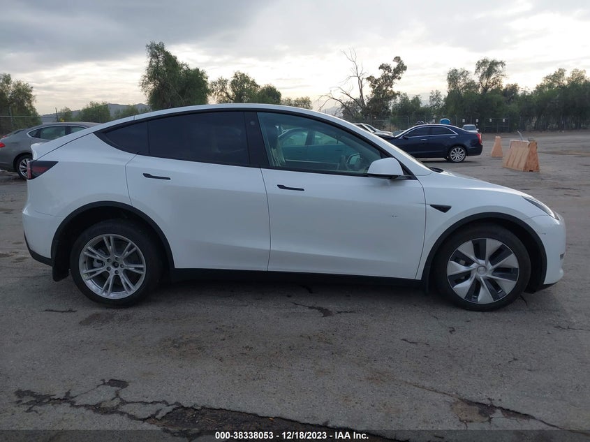 VIN 7SAYGDEE2NF459441 2022 TESLA MODEL Y