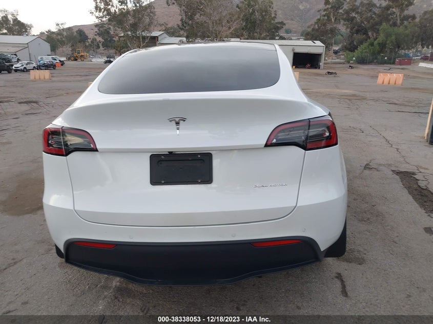 VIN 7SAYGDEE2NF459441 2022 TESLA MODEL Y
