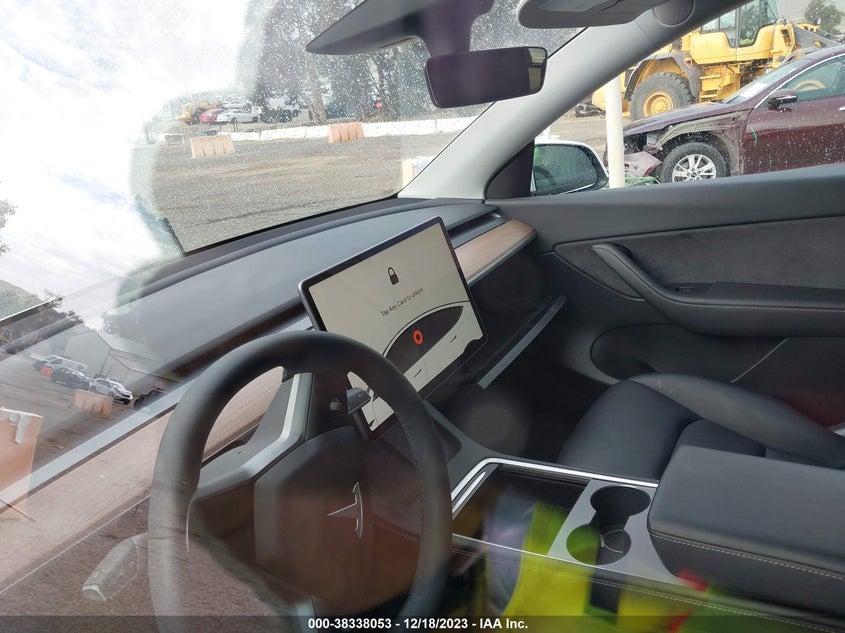 2022 TESLA MODEL Y U   U(VIN: 7SAYGDEE2NF459441
