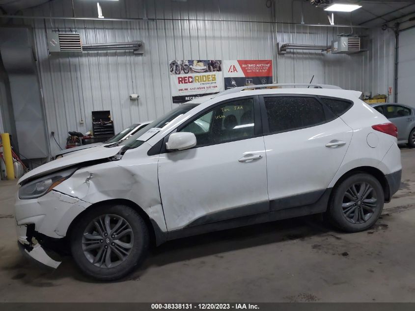 2014 HYUNDAI TUCSON SE - KM8JUCAG2EU907379