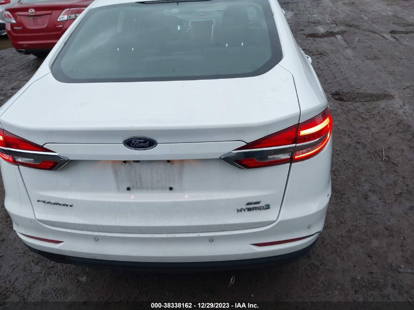 2019 FORD FUSION HYBRID SE - 3FA6P0LUXKR110356