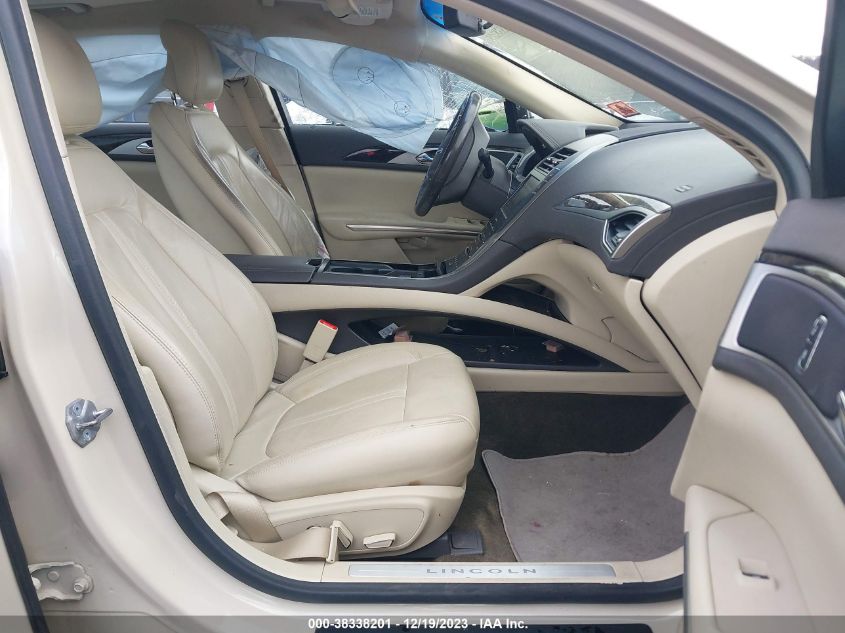 2015 LINCOLN MKZ HYBRID 3LN6L2LU3FR611611