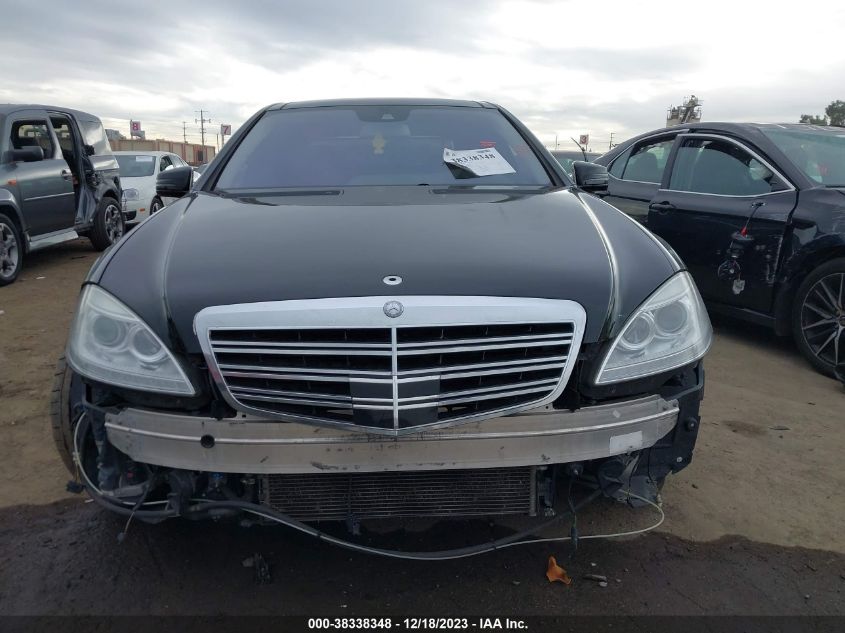 2013 MERCEDES-BENZ S 550 - WDDNG7DB8DA529806