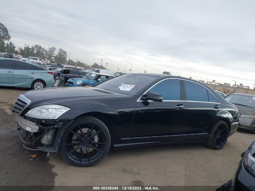 2013 MERCEDES-BENZ S 550 - WDDNG7DB8DA529806