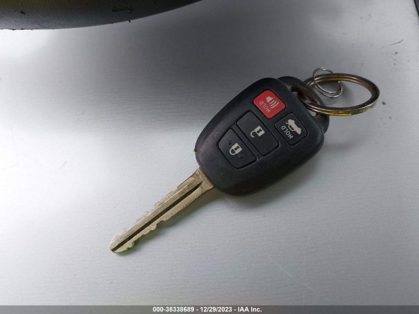 2019 TOYOTA COROLLA LE - 5YFBURHE1KP886047