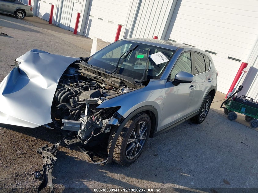 VIN JM3KFBCM2J0449285 2018 MAZDA CX-5 TOURING