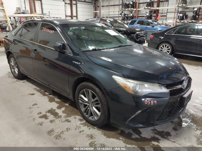 Lot #2539237834 2015 TOYOTA CAMRY HYBRID SE salvage car