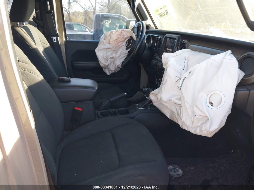VIN 1C6JJTAG8LL165688 2020 JEEP GLADIATOR SPORT