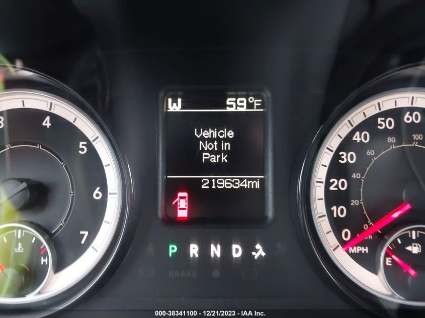 2017 RAM 1500 SLT QUAD CAB 4X4 6'4 BOX - 1C6RR7GTXHS713114