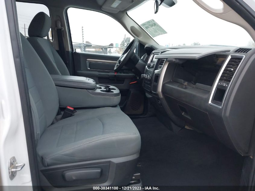 2017 RAM 1500 SLT QUAD CAB 4X4 6'4 BOX - 1C6RR7GTXHS713114