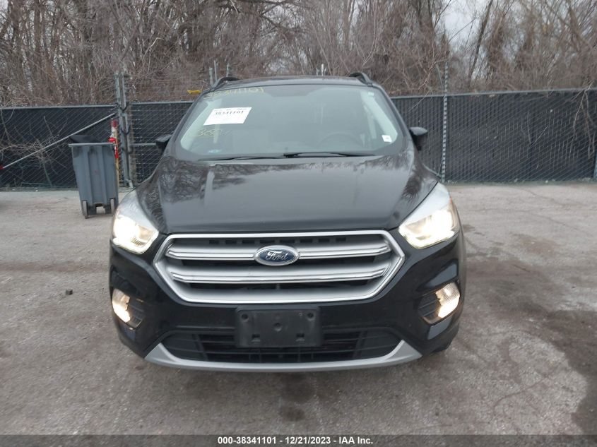 2017 FORD ESCAPE SE - 1FMCU9G92HUB54011