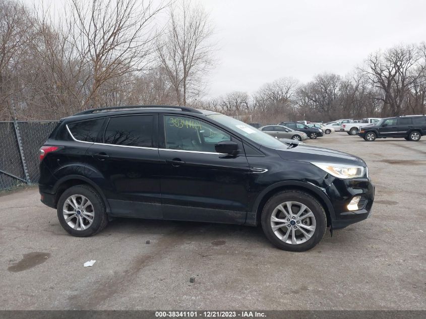 2017 FORD ESCAPE SE - 1FMCU9G92HUB54011