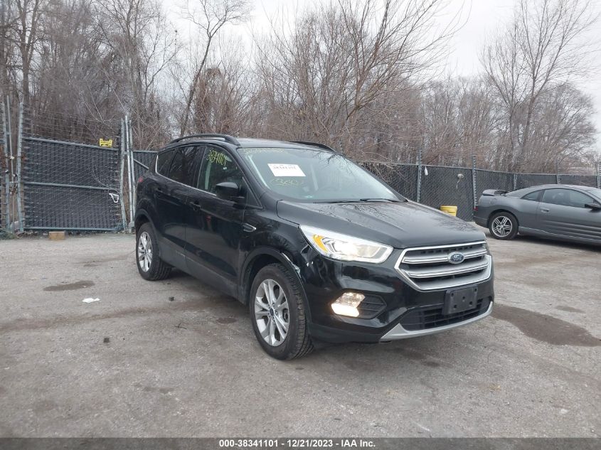 2017 FORD ESCAPE SE - 1FMCU9G92HUB54011