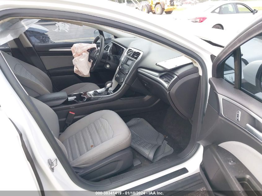 2016 FORD FUSION S - 3FA6P0G77GR337922