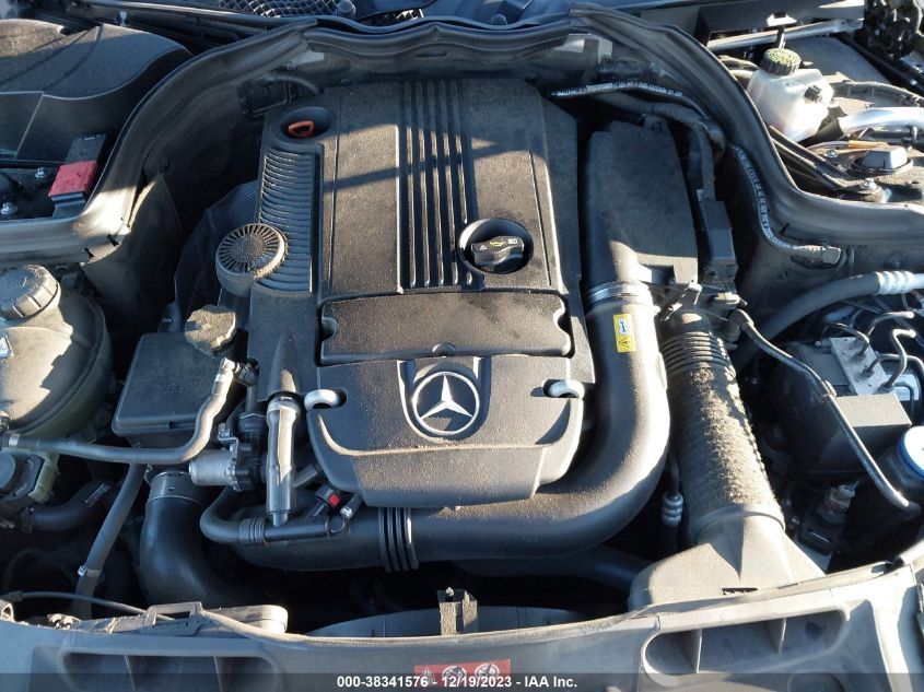 2013 MERCEDES-BENZ C 250 LUXURY/SPORT - WDDGF4HB2DA864435