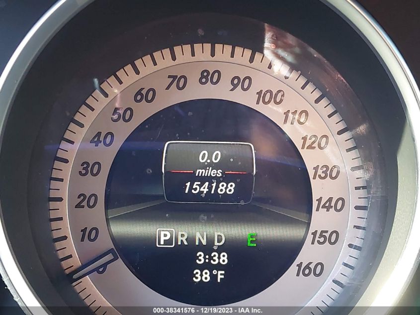 2013 MERCEDES-BENZ C 250 LUXURY/SPORT - WDDGF4HB2DA864435