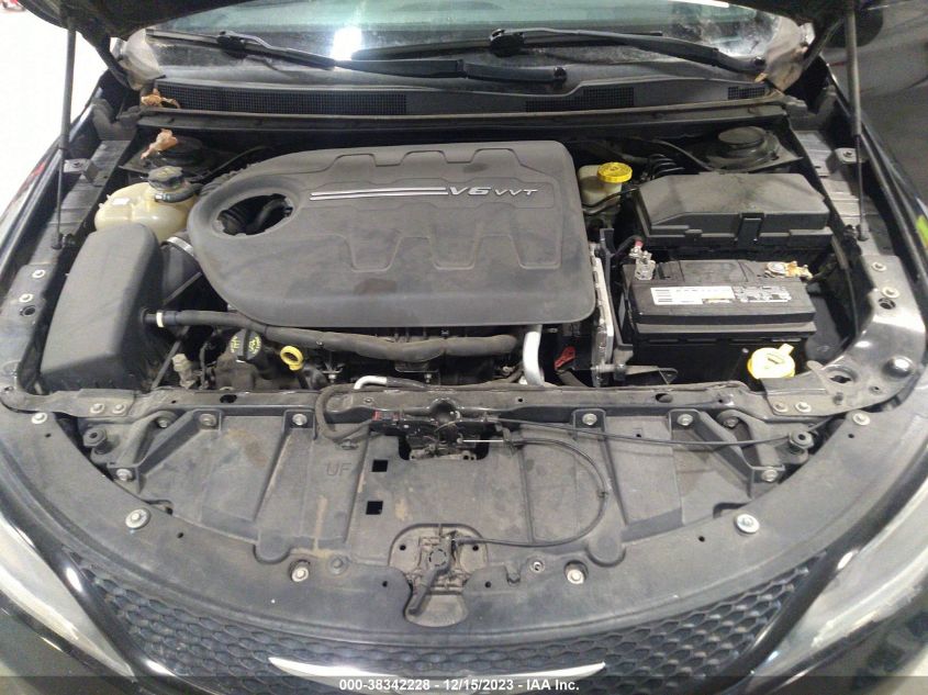 2015 CHRYSLER 200 S - 1C3CCCBGOFN689702