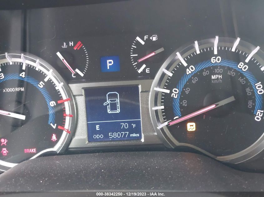 2018 TOYOTA 4RUNNER SR5 PREM/LTDL/TRAIL/TRD - JTEBU5JR2J5605743