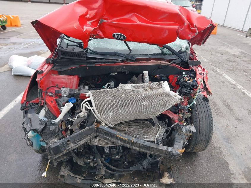 2015 KIA SOUL + - KNDJP3A58F7780860