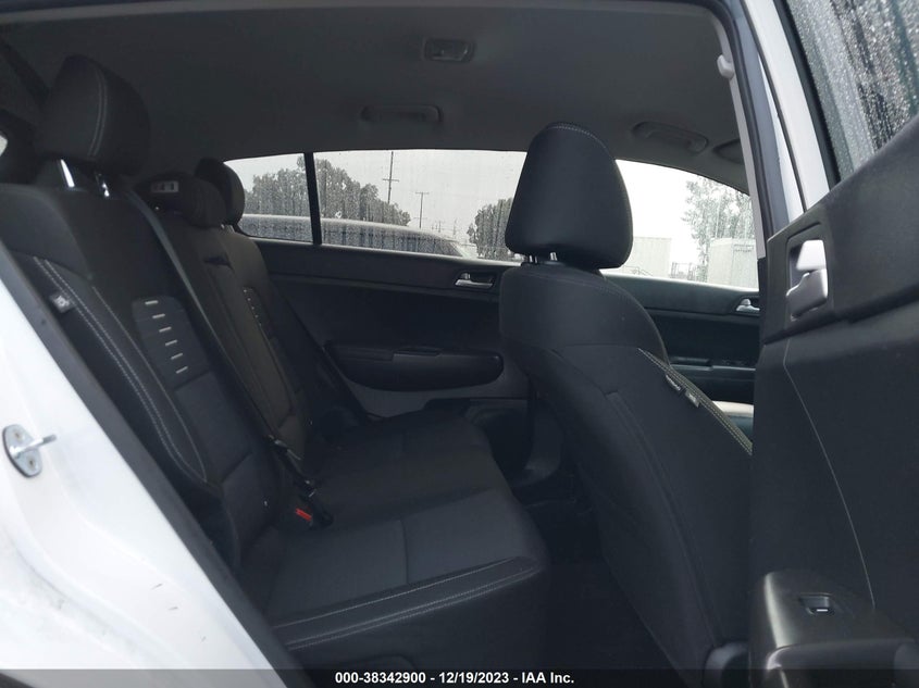 VIN KNDPM3AC6J7340310 2018 KIA SPORTAGE LX