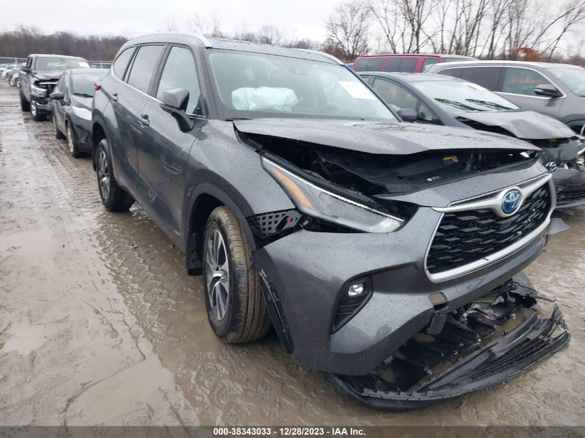 2023 TOYOTA HIGHLANDER HYBRID XLE - 5TDKBRCH5PS572441