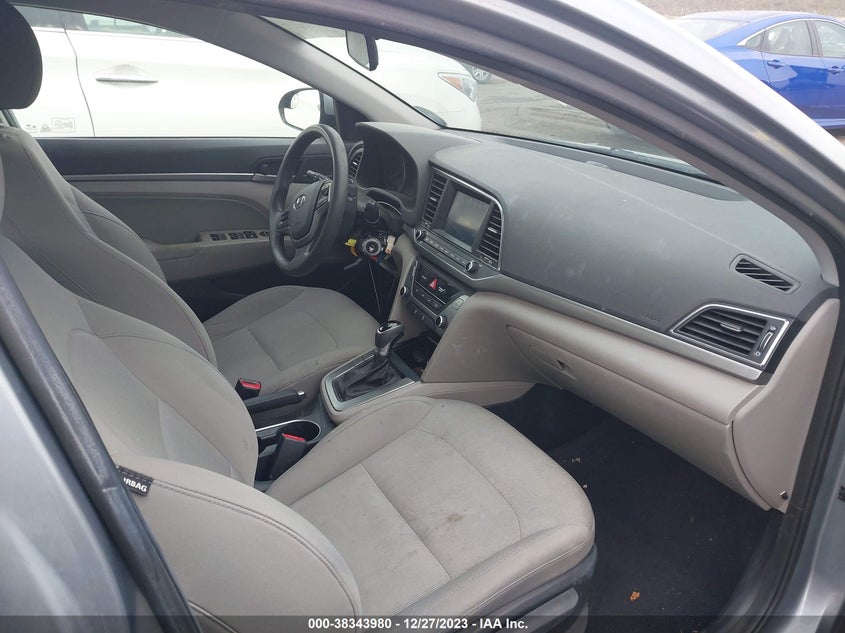VIN 5NPD84LF3HH014944 2017 HYUNDAI ELANTRA SE