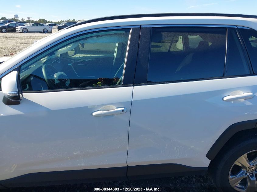 VIN 2T3W1RFV1NC200498 2022 TOYOTA RAV4 XLE/XLE PREMIUM