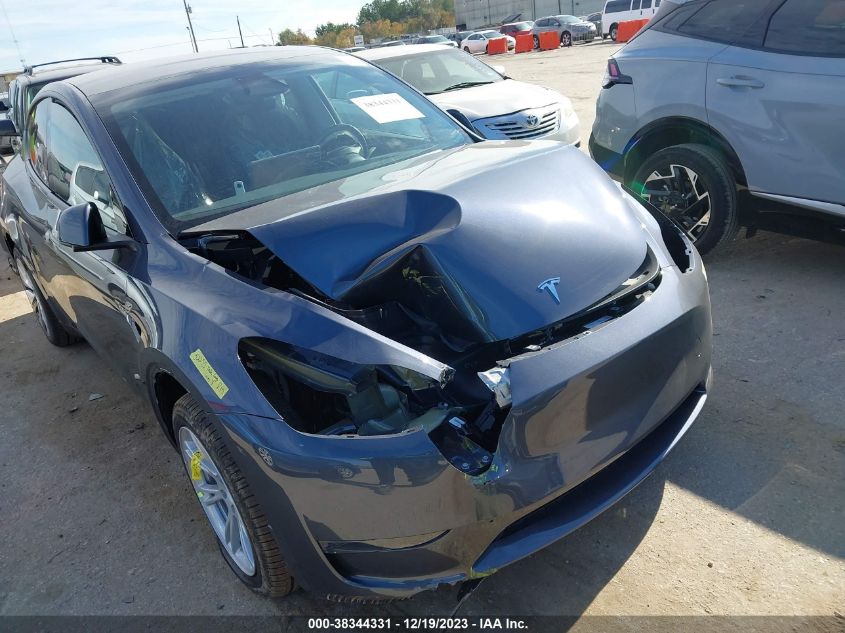 2023 TESLA MODEL Y - 7SAYGDEE6PA194538