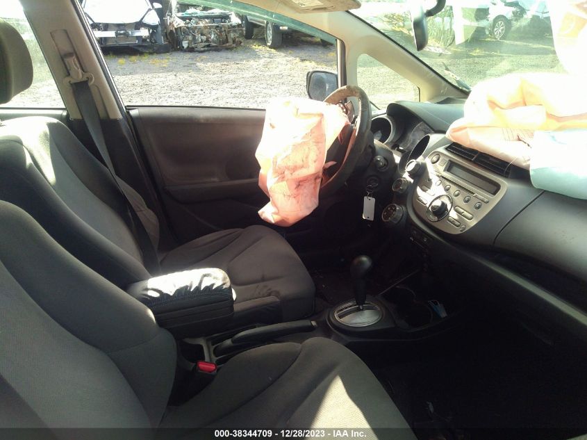 2013 HONDA FIT - JHMGE8H32DC069109