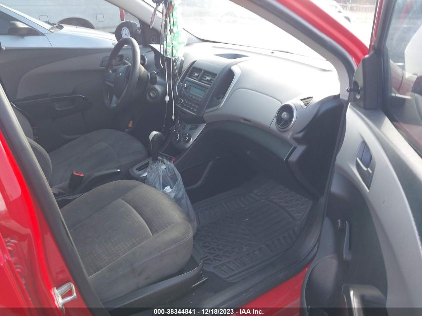 2015 CHEVROLET SONIC LS AUTO - 1G1JA5SHXF4219124