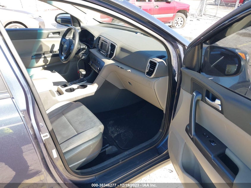VIN KNDPM3AC5K7579414 2019 KIA SPORTAGE LX
