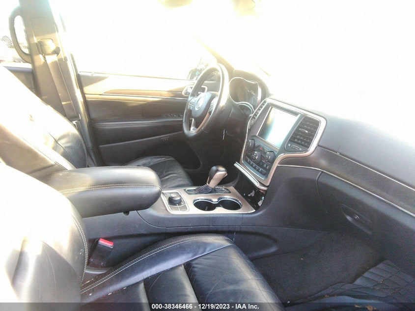 VIN 1C4RJFBG6HC877068 2017 JEEP GRAND CHEROKEE LIMITED