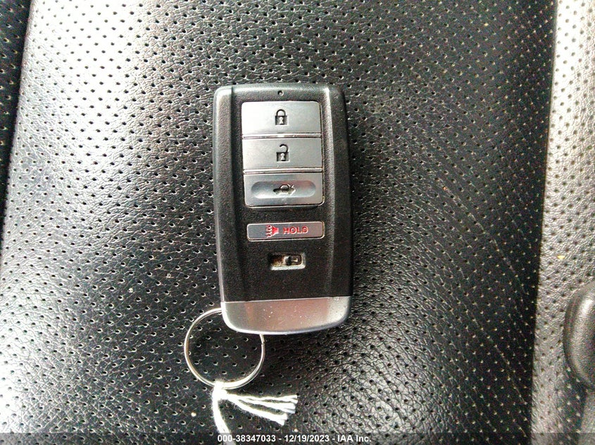 VIN 19UUB1F54HA004130 2017 ACURA TLX TECH