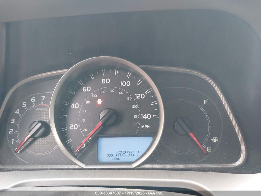 2014 TOYOTA RAV4 XLE - JTMRFREV5EJ010572
